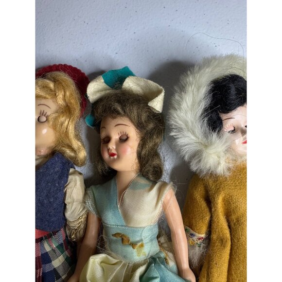 Arco Atlantic Richfield Co Intntl Dolls Traditional Outfits Set Of 4 Vintage - Picture 4 of 8